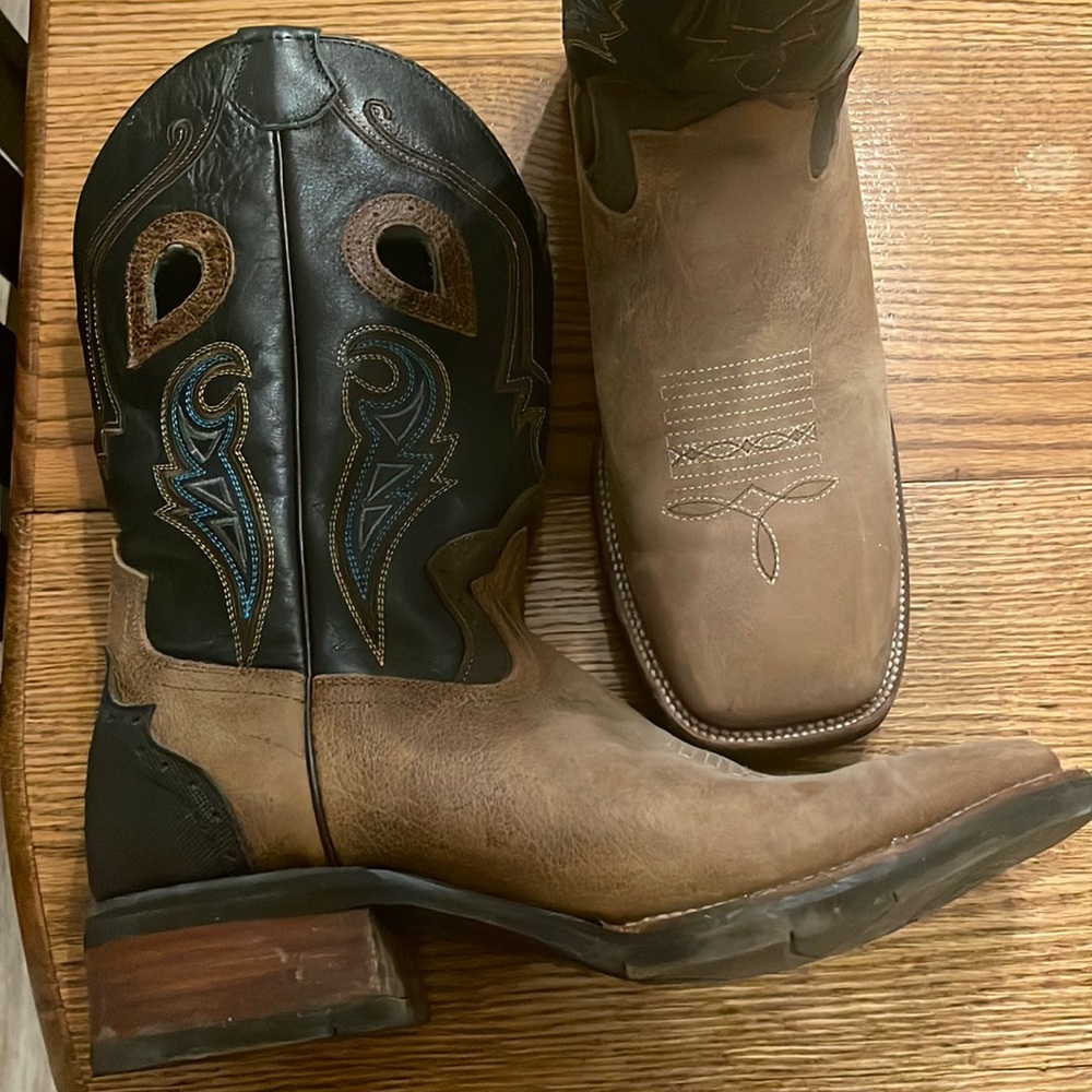 JB Dillon boots size 13 EE. Worn a handful of times just to fancy occasions.